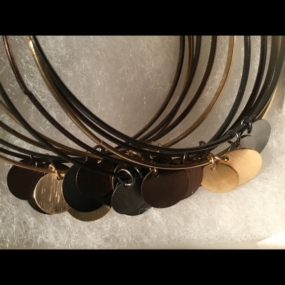 BANGLES. Copper & Goldtone. $12. NWOT - Picture 3 of 3